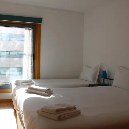 Apartment Parque Nacoes River View ,free Wifi Lisbon